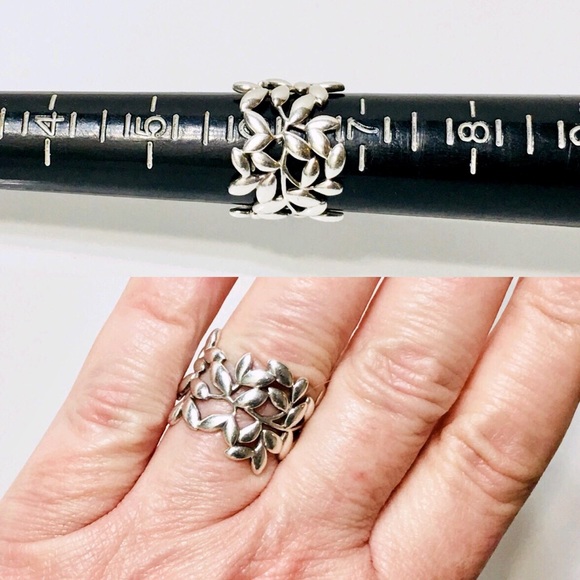 Tiffany & Co. Paloma Picasso Olive Leaf Band Ring - Picture 4 of 7